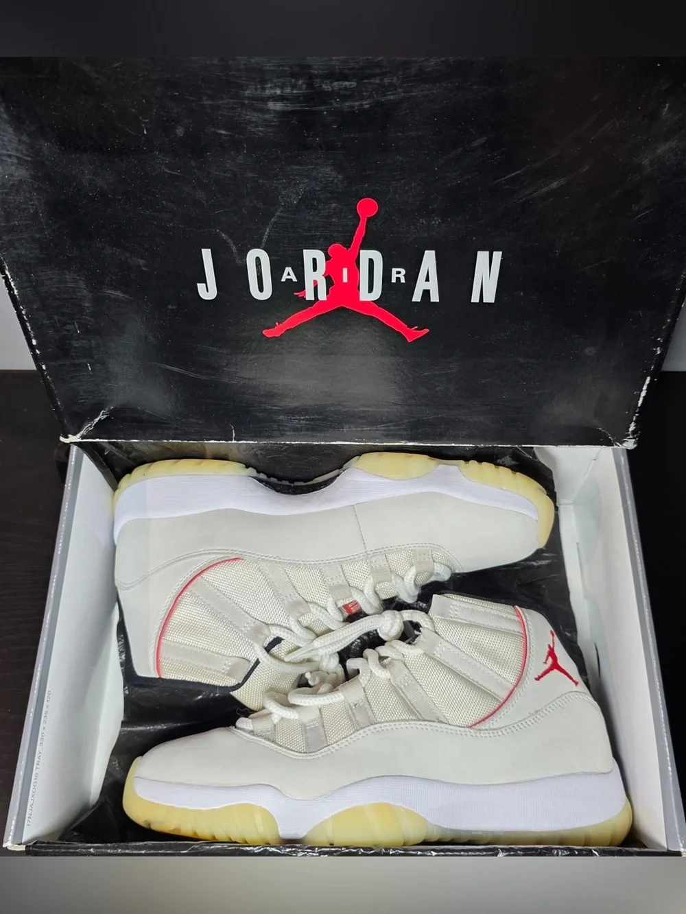 Size 9 - Air Jordan 11 Retro Platinum Tint